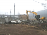 安巢城管：重拳出击，严厉打击违法建设