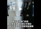 生死时速！安庆特警紧急破门救助轻生女子
