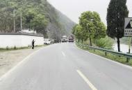 貨車爆胎起火?池州消防救援