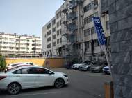 合肥這家酒店在樓下院內(nèi)設(shè)道閘收費(fèi) 部門：未備案 已責(zé)令停止