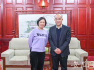 周國紅武大行追蹤|武大兌現(xiàn)承諾：設(shè)專場邀請醫(yī)護人員回來看櫻花！