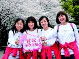 春回荆楚，抗疫英雄樱花树下再相逢