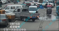 亳州一司机错把油门当刹车 连撞三车