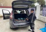 驚心動魄一幕！嫌犯車輛疾駛，巢湖民警受傷仍死抓方向盤逼停車輛
