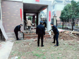 合肥一别墅业主任性圈地还拒拆除 城管：拒绝改正将被依法查处