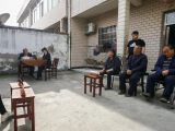 六安霍邱一背包法庭将庭审现场“搬进”家中