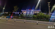 夜雨中1小時未等到一趟公交 池州公交公司：因駕駛員缺乏，確有類似情況