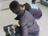 南陵：3人侵入微信群实施诈骗 被抓时现场缴获手机21部