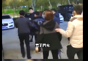 男子同時交20多名女友： 3名女子住同棟樓  一女被騙900萬（視頻）