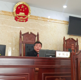 在审判岗位上不断耕耘的“老黄牛”——包河法院老法官丁爱民