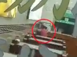 六安：夫妻俩吵架各自离开 将三名孩童反锁屋内