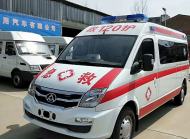 女子駕車不慎沖進水溝 蕪湖警醫合力施救傷者 