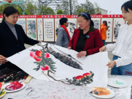 “皖美”安徽｜白天下地干活，晚上写字画画 安徽这个小镇竟有800多名书画会员