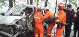 宿州：面包车货车相撞一人被困 消防火速救援