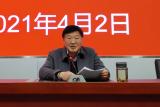 庐江中学党委书记、校长袁国道为高三学生讲思政课