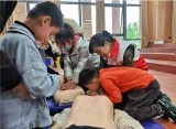 太和县青少年活动中心开展急救知识公益培训活动