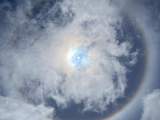 5月4日上午  雨后天柱山出现日晕奇观