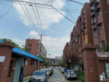 收不到费用物业撤离 合肥一老旧小区陷入混乱：垃圾成堆、虫蝇乱飞 