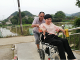 青阳新河镇：残疾夫妇的真爱深似海