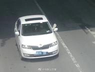馬鞍山：開車時將手腳伸出窗外   男子雜技式開車被舉報