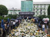 “中國好人”吳險峰：把袁隆平院士當恩師趕赴長沙送別，牢記教導“要下得起田”