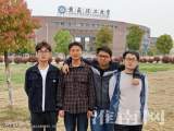 最后冲刺的考研人：他们把“家”安在走廊里