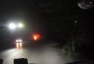 淮南：轎車撞向貨車后燃起大火 司機(jī)車禍中身亡?