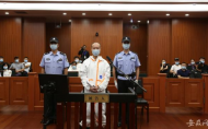 杭州殺妻碎尸案庭審直擊|被告人許國利情緒幾度失控 稱對妻子又愛又恨 