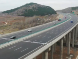 最新路况：安徽多个高速路段因车流量大通行缓慢