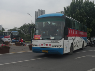 宿松縣支援六安市主城區第二輪核酸檢測醫療隊抵達皖西學院