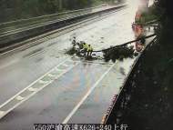 安慶交警輔警暴雨中值守  處理排除隱患76處