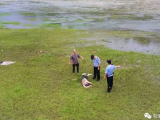 黄山：女子落水命悬一线 民警及时下河营救
