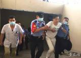 男乘客腹痛难忍 列车滁州北站临停相救
