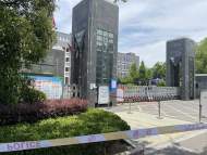 大考2021｜合肥二中考點(diǎn)：12：15分最后三名特殊考生走出考場(chǎng)