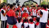 中国好人张景兰深入萧县杨楼镇中心小学讲党史、办实事活动