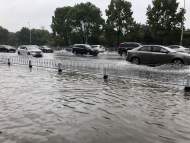 受昨夜今晨暴雨影響   安慶部分路段有積水