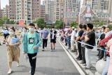 廬江縣委副書記李衛率隊巡視廬江中學考點