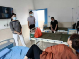 贵池城管：探望住院拆迁户 真情慰问暖人心
