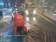 合肥市政、排水部門出動2000余人次應對強降雨 目前市政道路通行正常