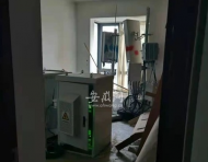 基站“藏身”居民樓追蹤| 業主代表：希望將基站拆除   雙方就解決方案暫未達成一致 