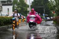 未來3小時安徽江淮之間和江南部分地區有陣雨或雷雨