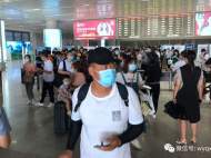黃山高鐵北站“太熱” 需要對旅客和“的哥”友好些