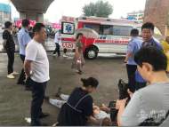 泗县街头一男子突然昏迷倒地  医生称其肺部严重感染