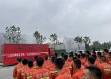 5车29名消防员   合肥消防抵达郑州金水区内涝点展开救援