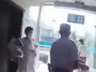 六安：4歲男童誤食硬幣 民警火速救助