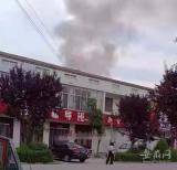 线路老化，萧县一处房屋突发火情