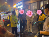 阜阳一外卖小哥送餐时孩子走丢 好心人和民警帮找回