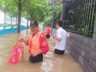 “新站老兵”赴鄭州涉深水救援 剛回合肥又備戰“煙花”