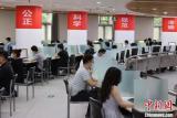 发光、唱歌、开盲盒……高校录取通知书陆续发出