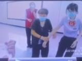老人独自出行来到地铁站 合肥民警及时联系家人帮其回家
